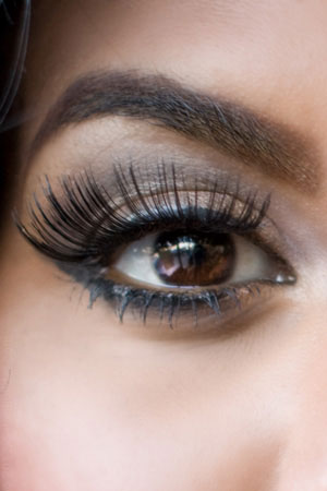 MAKEUP & WAXING Photo